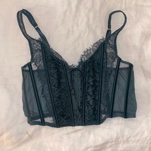 Victoria’s secret DREAM ANGELS
Unlined Lace-Up Corset Top